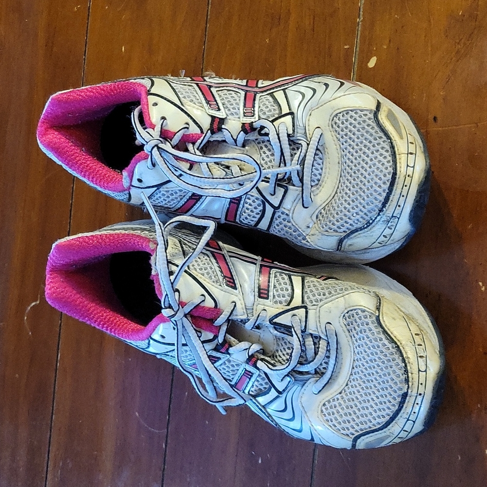 😚 RUNNING SHOES